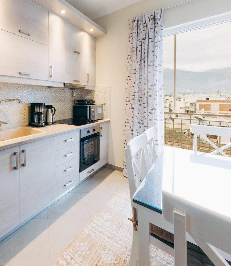 Best House Saint John, New Port Of Patras Exterior photo